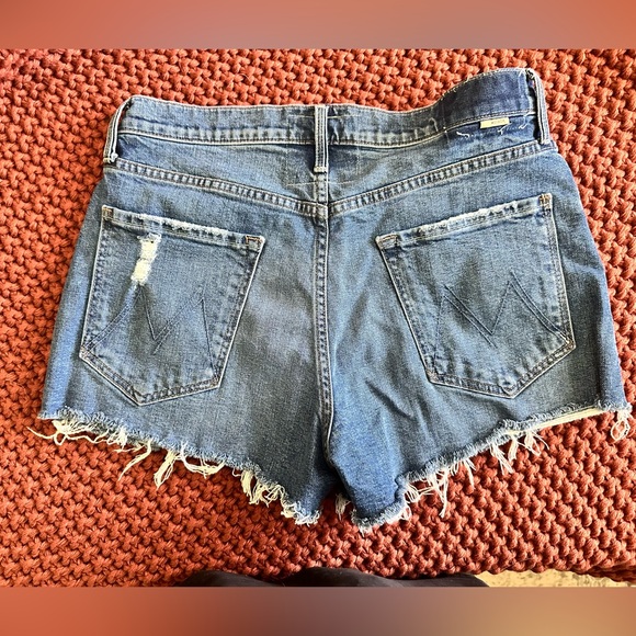 MOTHER Tomcat Kick Fray Shorts - Picture 5 of 7